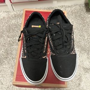 New leopard/black vans